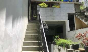 Imagem 2: Casa à venda, 7 quartos, 1 suíte, 2 vagas, Charitas - Niterói/RJ