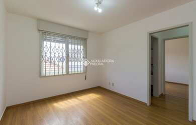 Imagem 2: PORTO ALEGRE - Apartamento Padrão - Partenon