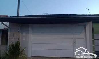 Imagem: Casa na Industrial em Lorena à venda