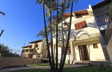 Imagem 3: Casa para Venda - 445.52m², 4 dormitórios, sendo 4 suites, 4 vagas - Teresópolis