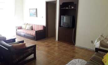 Imagem 2: Apartamento frontal, mobiliado, dependência de empegada, próximo a praia e ao comércio