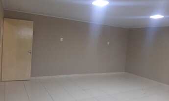 Imagem 6: Ponto comercial perto da Via parque