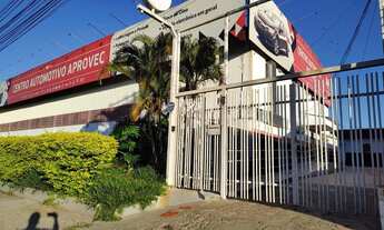 Imagem 2: Galpão e prédio comercial