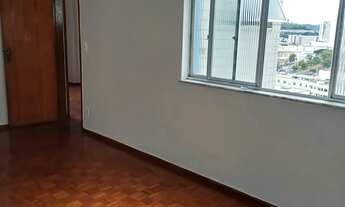 Imagem 3: Quarto e sala com garagem centro