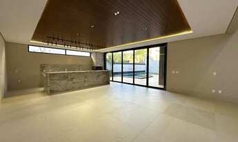 Imagem 2: Supremo Itália, Casa Térrea, com 4 Suites, Escritorio, 6 Vagas, casa Nova