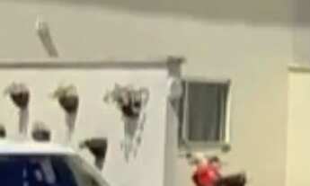 Imagem 2: Sobrado em pequeno condomínio fechado