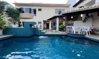 Imagem 2: Imóvel para venda possui 378 metros quadrados com 4 quartos em Mata da Praia - Vitória - E