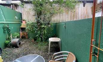 Imagem 5: Sobrado com 2 suítes e 2 vagas com paisagismo natural e quintal no Centro de Camboriú