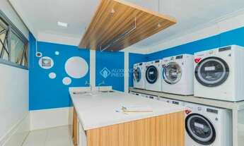 Imagem 6: Imóvel para aluguel tem 87 metros quadrados com 2 quartos em Três Figueiras - Porto Alegre