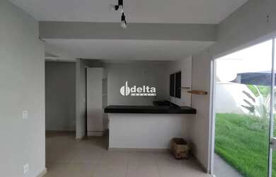 Imagem 6: Casa em condomínio disponível para locação no bairro Bosque dos Buritis em Uberlândia-MG