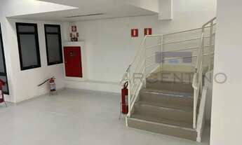 Imagem 2: Salão Comercial com Elevador - Centro Cívico Localização estratégica, ideal para