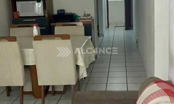 Imagem: Apto - 3 Quartos - 1 Suíte - 75 m² - Bessa