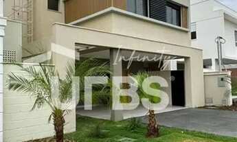 Imagem: Casa em condomínio fechado