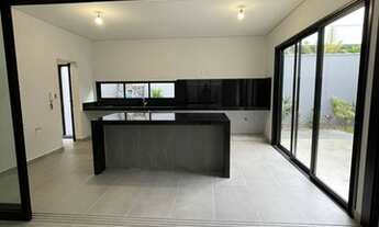 Imagem: Casa de condomínio térrea no Village Damha