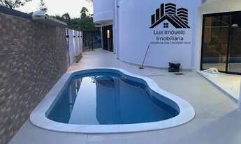 Imagem: 5 suítes, piscina privativa e aceita financiamento