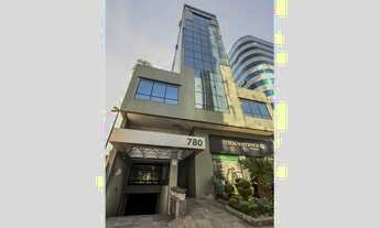 Imagem 2: Sala com 2 Dormitorio(s) localizado(a) no bairro Moinhos de Vento em Porto Alegre / Ref