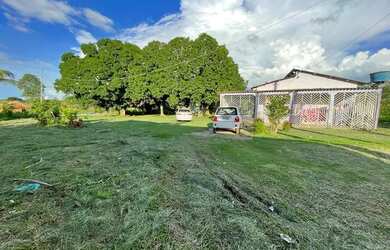 Imagem 2: Casa de alvenaria em chácara com terreno aproximado de 1 hectare