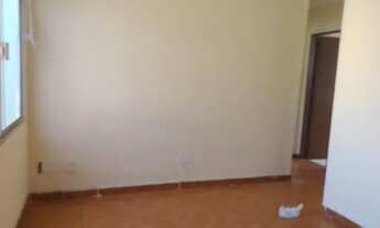 Imagem: ALUGO APTO COM COBERTURA 950,00