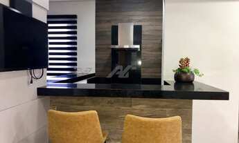 Imagem 3: Apartamento Mobiliado de 2 Quartos com Ambientes Aconchegantes e Equipados