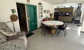 Imagem 7: Casa Marta Ferreira, Sombra, na Aruana