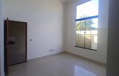 Imagem 7: Casa 2 Quartos de Esquina com 1 suíte, blindex, quintal grande, Preço abaixo do mercado