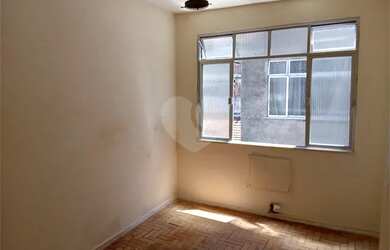 Imagem 6: Apartamento com dois quartos e condomínio baixo