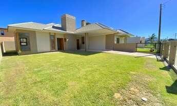 Imagem: Casa localizada no Balneário Vista Alegre