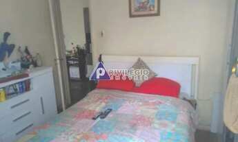 Imagem 3: Quarto e Sala no Flamengo - Quadra da Praia