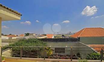 Imagem 2: Sobrado para venda possui 238 metros quadrados com 3 quartos em Planalto Paulista - São Pa