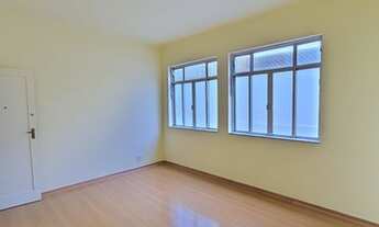 Imagem 2: Apartamento para aluguel possui 52 metros quadrados com 2 quartos em Méier - Rio de Janeir