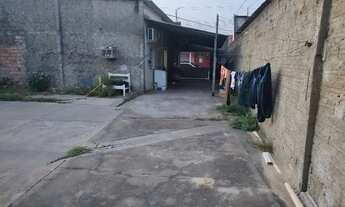 Imagem 7: Vende-se imóvel com três apartamentos no mesmo terreno