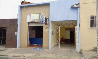 Imagem: Casa Residencial à venda, no bairro Centro