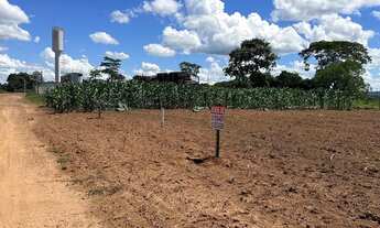 Imagem 2: 3 lotes para construção