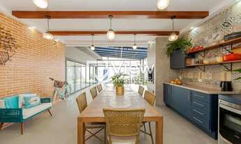 Imagem 6: Casa Exclusiva com 233m² prívativos com Pé-Direito Duplo, Espaço Gourmet e Jardim 4 Quart