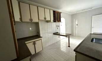 Imagem 6: Casa Térrea no Jardim Portugal , 3 Dormitórios, sendo um suíte com banheira de hidromassag