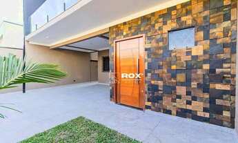 Imagem 2: Casa triplex com 3 suítes e quintal para alugar - Fazenda Rio Grande/PR