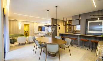 Imagem 2: Apartamento - 161m² Privativos - 3 suítes - 4 vagas - Centro Cívico