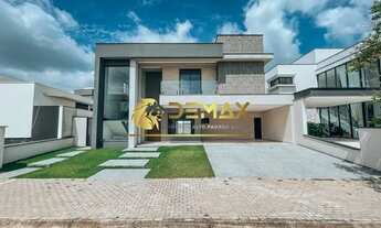 Imagem: Sobrado de Luxo com Piscina no Residencial