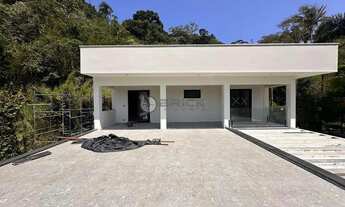 Imagem 3: Casa com 5 suítes, sendo 1 master, 500 m² em condomínio no Comary - Teresópolis/RJ