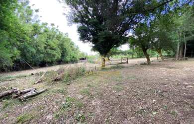 Imagem 4: Salomone vende: Lindo terreno plano com 7.000m² dentro de condomínio