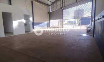 Imagem 4: Galpão comercial disponivel para locação no bairro Segismundo Pereira