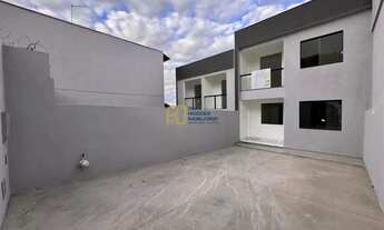 Imagem: Casa Geminada à Venda - 195m² - 3 Quartos