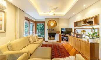 Imagem 2: Amplo Apartamento de 3 Dormitórios, Suíte, Lareira, Churrasqueira e 2 Vagas