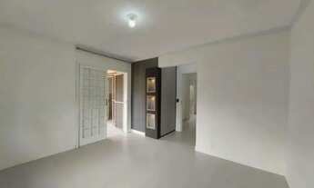 Imagem 3: Casa para Locação em Florianópolis, Cacupé, 4 dormitórios, 1 suíte, 2 banheiros, 2 vagas