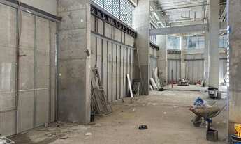 Imagem 7: Fachada Ativa / Loja de esquina com 439 m² e pé direito duplo em Perdizes - São Paulo