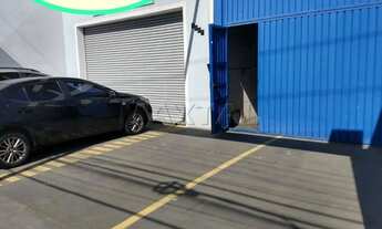 Imagem 7: Galpão para locação de 185mts com mezanino de 3,5mt de altura com vaga para 4 carros