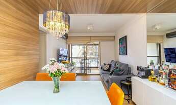 Imagem 7: Apartamento semimobiliado à venda no Champagnat com 82 m², planta reversível e 2 vagas