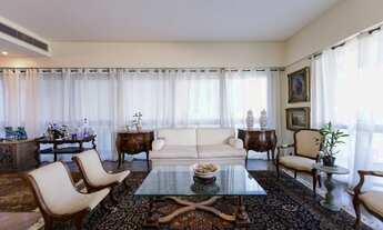 Imagem 4: Apartamento à venda na Avenida Vieira Souto, prédio em centro de terreno, todo avarandado