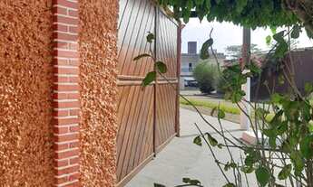 Imagem 2: Casa para aluguel e venda possui 300 metros quadrados com 3 quartos