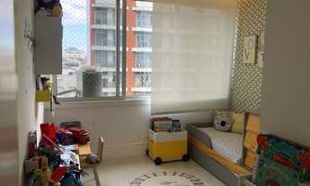 Imagem: Leblon/ prédio com piscina ! 3 quartos